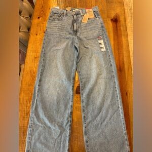 High wasted Straight Levi’s Jeans (27x29)
